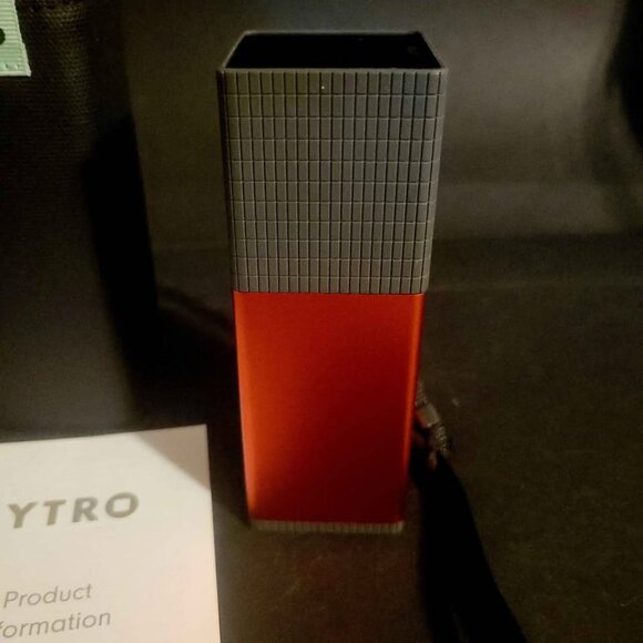 Lytro Light Field Camera, a Unique Digital Camera - Picture 4 of 10